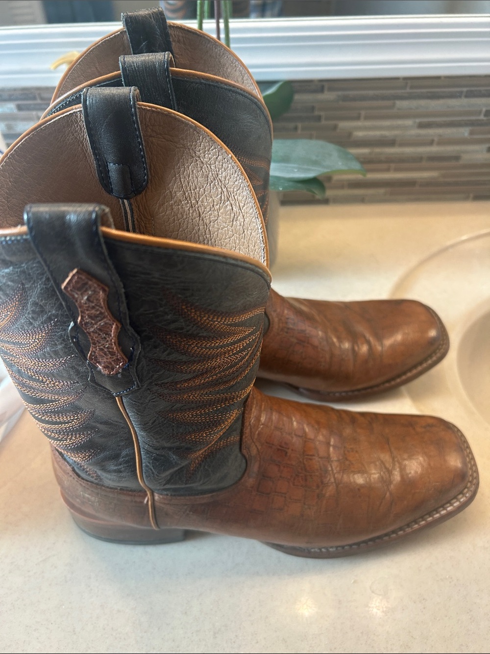 Cody James Men's Gator-Print Brown and Gray Western Cowboy Boots - Picture 5 of 12